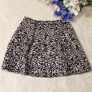 {Lily White} Skirt size medium